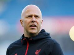 Správy z Liverpoolu: Arne Slot sa vysporiadal s masívnym úderom po vyhlásení s holandským šéfom, ktorý priznal problém Arne Slot