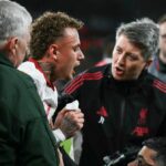 Noa Lang dostane lekársku pomoc po tom, čo si porezal palec