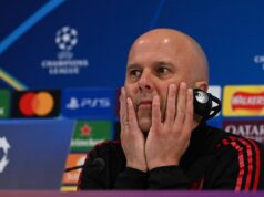 Správy z Liverpoolu: Reds hľadajú hviezdu vo výške 70 miliónov libier, keďže klub reaguje na prestupový prístup ANFIELD, ANGLICKO - 17. MAREC: (VYCHÁDZA SLNKO. V NEDEĽU VYCHÁDZA SLNKO) Arne Slot, hlavný tréner Liverpoolu počas tlačovej konferencie na štadióne Anfield 17. marca 2026 v anglickom Anfielde. (Foto: John Powell/Liverpool FC cez Getty Images)