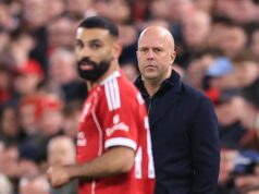 Správy z Liverpoolu: Reds sú „pripravení zaplatiť klauzulu o uvoľnení vo výške 86,5 milióna libier“ ako cieľ náhrady Salaha Arne Slot a Mo Salah