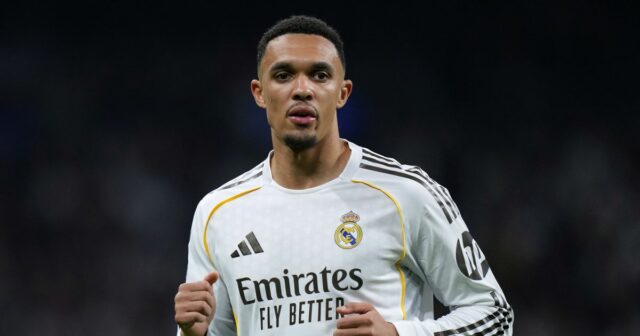 Trent Alexander-Arnold sa doteraz v Reale Madrid trápil, zatiaľ čo Liverpool sa jeho absenciou trápil