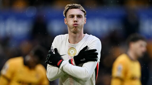 Správy z Man Utd: Cole Palmer je „veľmi v pokušení“ Michael Carrick