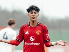 Správy z Man Utd: JJ Gabriel opäť zapôsobí, keď Luis Enrique urobil „snový“ verdikt MANCHESTER, ANGLICKO - 7. marca: JJ Gabriel z Manchestru United oslavuje strelenie svojho tretieho gólu počas Premier League U18 medzi Manchester United U18 a Nottingham Forest U18 na tréningovom ihrisku Carrington 7. marca 2026 v Manchestri v Anglicku. (Foto: Zohaib Alam - MUFC/Manchester United cez Getty Images)