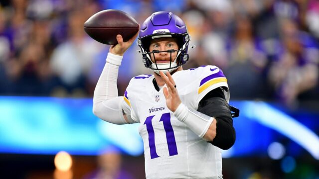 Správy z NFL: Vikings podpísali s Carsonom Wentzom 1-ročnú zmluvu, keď pridali hĺbku rozohrávača
