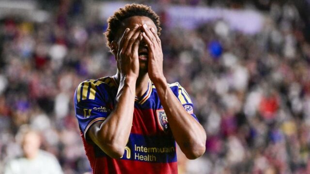 Stijn Spierings zdvihol RSL neskorým gólom v debute Stijn Spierings zdvihol RSL neskorým gólom v debute