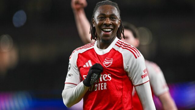 Štvornásobný verdikt Arsenalu, ako naznačuje Alan Shearer, nádeje sa spoliehajú Eberechi Eze oslavuje strelenie gólu za Arsenal