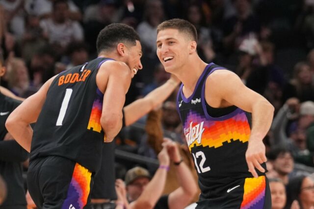 Súhrn NBA: Suns zastavili 10-zápasovú víťaznú sériu Hornets NBA: Charlotte Hornets vo Phoenixe Suns