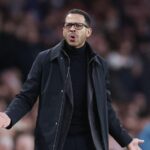 Sutton označil Blues za „idiota“ pri porážke s Arsenalom, keď Neville napadol ďalšiu „fňukajúcu“ hviezdu