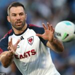 Sydney Roosters prosili fanúšikov, aby sa po piatkovej porážke proti Warriors nevyhrážali svojim hráčom smrťou (na snímke kapitán James Tedesco)