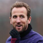 Symbol Tottenhamu Harry Kane umiestnený vo svojej oblasti, keď starý súper strieľa výstrely|Futbal|Športová aktivita