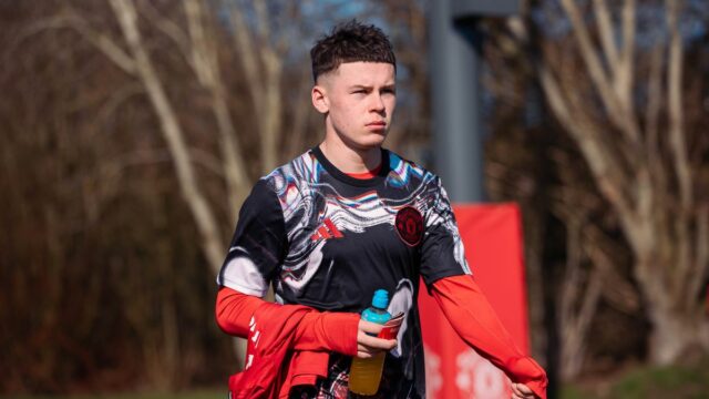 Syn Wayna Rooneyho Kai vydal srdcervúce aktualizácie Man Utd v Kai Rooney bol vylúčený na zvyšok sezóny.