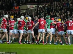 TOM RYAN: Tu je bezplatný tip pre Corka, ktorý má dlh 30 miliónov eur – opaľovanie zadkov v Portugalsku vám nepomôže zistiť, ako poraziť Limerick… Porážka Corku s Limerickom bola osem bodov a mohla byť aj viac