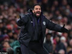 Tábor Rubena Amorima prelomil mlčanie o prepustení Man United – ako asistent obviňuje hráčov, že „nerealizujú nápady“ Hviezdy Man United podľa ex-trénera nedokázali plne implementovať nápady Rubena Amorima