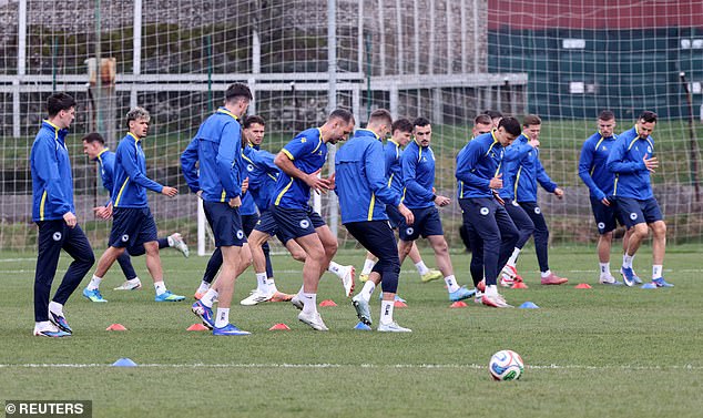 Taliansko je „v rade o špionážnu bránu pred play-off majstrovstiev Talianskeho vojaka obvinili z natáčania výcviku v Bosne a Hercegovine