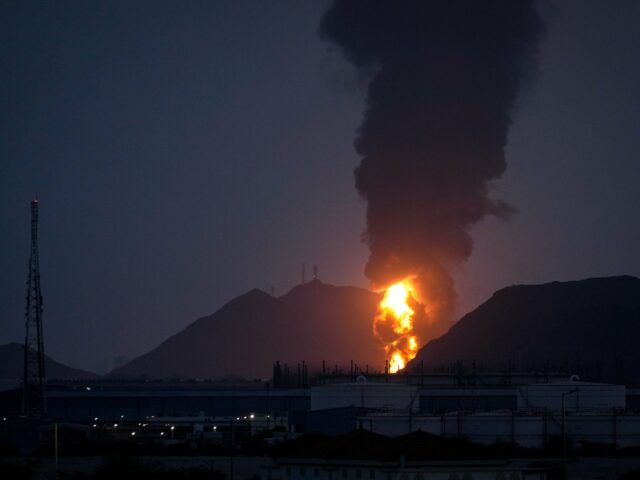 Tenisový turnaj v Spojených arabských emirátoch bol pozastavený po tom, čo zachytenie dronu vyvolalo požiar | Správy o konflikte medzi Izraelom a Iránom
