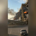 Texaská ropná rafinéria v plameňoch po výbuchu | Ropa a plyn