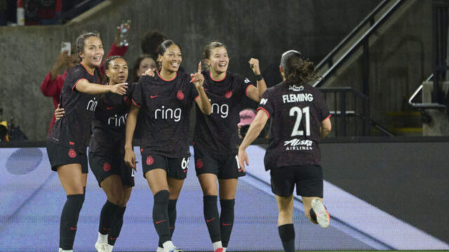 Thorns získa dve červené karty a víťazstvo 2:0 v Cascadia Rivalry
