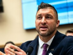 Tim Tebow svedčí v Senáte o zákone o obnovenej nádeji z roku 2026 pre bezpečnosť detí Tim Tebow svedčí v Senáte o zákone o obnovenej nádeji z roku 2026 pre bezpečnosť detí