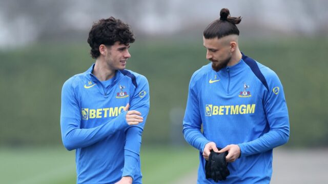 Tím Tottenham potvrdil vs Atletico - Xavi začína vysvetlením absencie Solankeho
