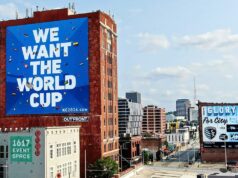 Tímy majstrovstiev sveta dokončujú americké základné tábory, zatiaľ čo sa mestá pripravujú na globálne davy Tímy majstrovstiev sveta dokončujú americké základné tábory, zatiaľ čo sa mestá pripravujú na globálne davy