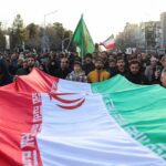 Tisíce Iránu smútia nad zabitím Chameneího | Správy o konflikte medzi Izraelom a Iránom