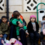 Tisíce sýrskych utečencov utekajú z Libanonu po izraelských útokoch | Sýrska vojna