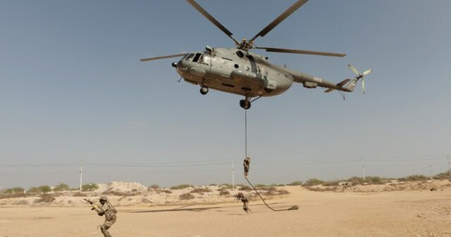 Tlmená odpoveď, keď Trump vyzýva štáty, aby sprevádzali lode cez Tlmená odpoveď, keď Trump vyzýva štáty, aby sprevádzali lode cez Hormuzský prieliv | Americko-izraelská vojna proti Iran News