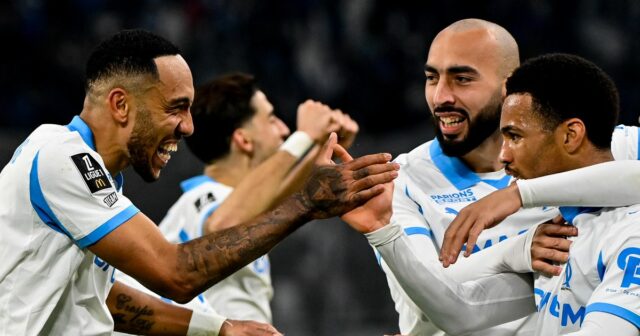 Ethan Nwaneri oslavoval asistenciu pre Marseille, keď pôžička Arsenalu dosiahla nové výšky