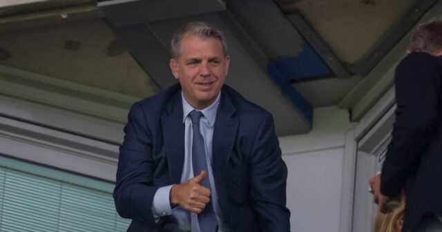 Todd Boehly urobil ohromujúci prestup Chelsea po chaotickom prevzatí Romanom Spolumajiteľ Chelsea Todd Boehly urobil ohromujúci prestup