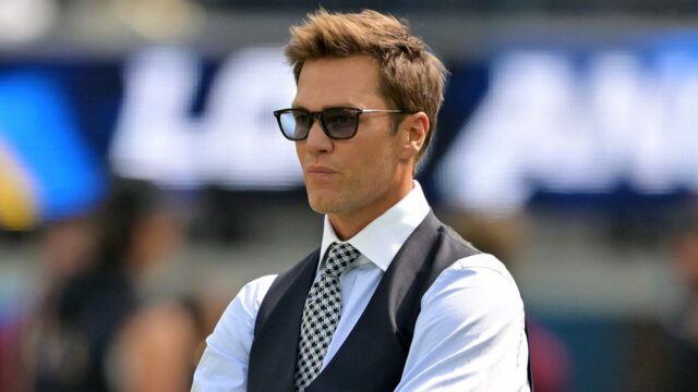 Tom Brady eskaluje spor Logana Paula Tom Brady eskaluje spor Logana Paula