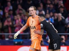 Tottenham: Hart a Schmeichel sa hnevajú na Tudora kvôli Kinskymu Tottenham: Hart a Schmeichel sa hnevajú na Tudora kvôli Kinskymu