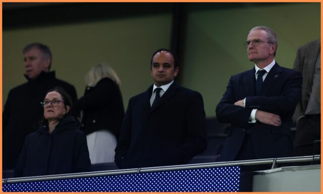 Tottenham interne diskutuje o menovaní manažéra Marca Silvu
