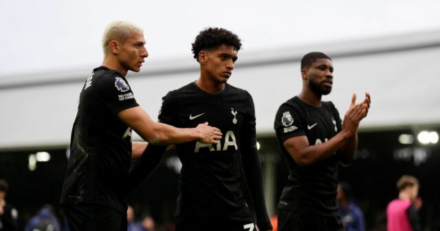 Tottenham zahrnul klauzulu inteligentnej zmluvy do všetkých zmlúv hráčov uprostred vážnej hrozby zostupu 