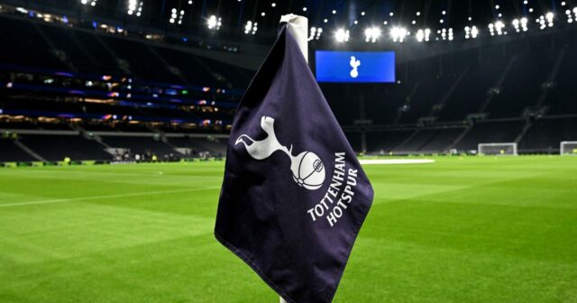 Tottenham vážne premýšľa o výbere taliančiny po odhalení v obleku|Futbal|Športová Tottenham vážne premýšľa o výbere taliančiny po odhalení v obleku|Futbal|Športová aktivita