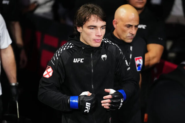 Tu sú stávkové kurzy UFC London na MMAmania.com „Weekend Lock“... aký je váš?
