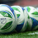 Tureckí giganti po 23-ročnej hviezde Tottenhamu, ktorá bola v posledných troch sezónach dôležitým kolieskom v strede poľa Spurs