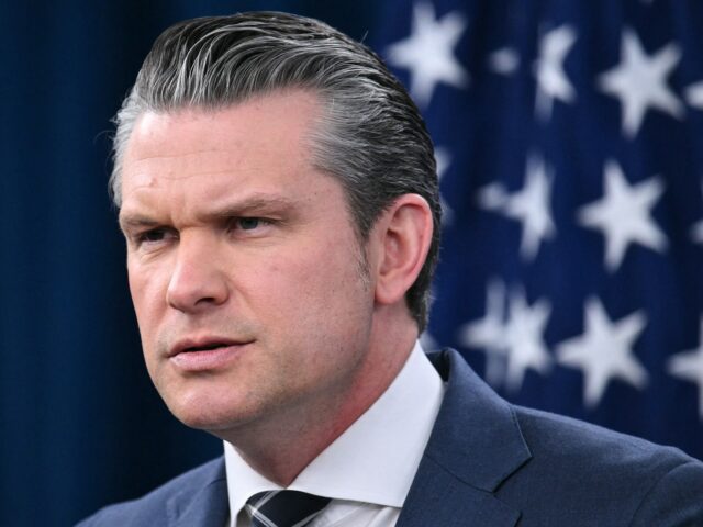 USA tvrdia, že v Tichomorí zasiahli údajné plavidlo obchodujúce s drogami a zabili dvoch | Správy Donalda Trumpa
