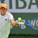 Učiaci sa Tien zarába obrovské zisky zozadu, postupuje do štvrťfinále Indian Wells