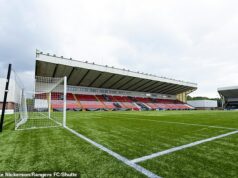 Ukážka: Na Hamilton Accies sme zabudli už rok, ale zabezpečenie prežitia v League One by bolo niečo, čo sa konečne oplatí oslavovať Hamilton Accies hral túto sezónu na štadióne Broadwood v Cumbernaulde