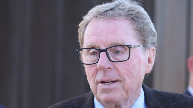 Harry Redknapp nebude môcť prijať uvoľnené miesto v Tottenhame Hotspur