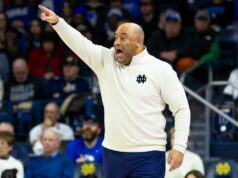 V BC zúfalá Notre Dame potrebuje vzácne víťazstvo na ceste, ďalšiu pomoc na predĺženie sezóny Basketbal NCAA: Duke v Notre Dame