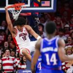 Basketbal NCAA: Kansas v Arizone