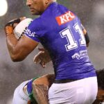 Hviezda Bulldogs Viliame Kikau zostala vo štvrtok v živej televízii s červenou tvárou po rozhovore po zápase s moderátorkou Channel Nine Danikou Masonovou.