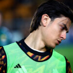 Video: Dybala opúšťa Villa Stuart po tom, čo rímsky útočník podstúpil operáciu kolena