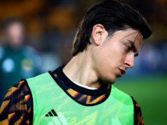 Dybala svokra odhaľuje sľub Boca Juniors, ale Rómovia sú „prvá voľba“ Video: Dybala opúšťa Villa Stuart po tom, čo rímsky útočník podstúpil operáciu kolena