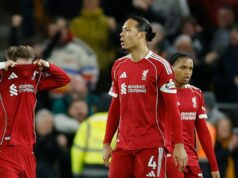 Virgil van Dijk ponúka ostré hodnotenie prehry Liverpoolu s Wolves Liverpool utrpel ďalšiu neskorú porážku na ihrisku Molineux (Action Images cez Reuters)