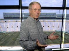 Vo veku 89 rokov zomrel Bob Harlan, bývalý prezident a generálny riaditeľ Green Bay Packers Vo veku 89 rokov zomrel Bob Harlan, bývalý prezident a generálny riaditeľ Green Bay Packers