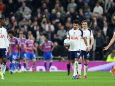 Vo vnútri potápajúcej sa lode Tottenhamu, keď šéfovia Spurs povedali, že „zabíjate klub“ LONDÝN, ANGLICKO - 5. marca: Fanúšikovia Tottenhamu Hotspur reagujú po 3. góle Crystal Palace počas zápasu Premier League medzi Tottenhamom Hotspur a Crystal Palace na štadióne Tottenham Hotspur 5. marca 2026 v Londýne v Spojenom kráľovstve. (Foto Charlotte Wilson/Offside/Offside cez Getty Images)