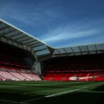 Vstup na futbalový štadión bez vstupenky je teraz v Británii trestným činom