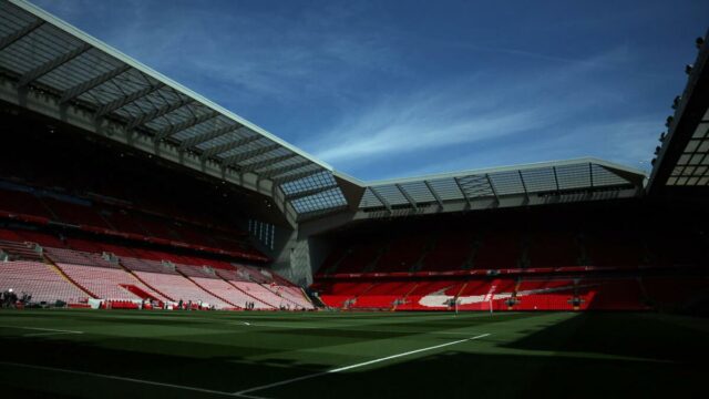 Vstup na futbalový štadión bez vstupenky je teraz v Británii Vstup na futbalový štadión bez vstupenky je teraz v Británii trestným činom